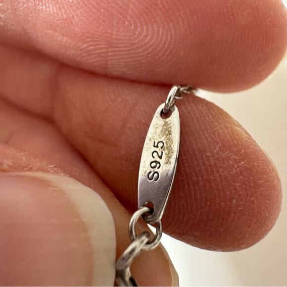 Old Robin 925 Silver Chain Necklace Circle Pendant Delicate Minimalist Jewelry - Picture 5 of 7